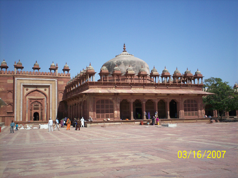 インドレポーター日本人